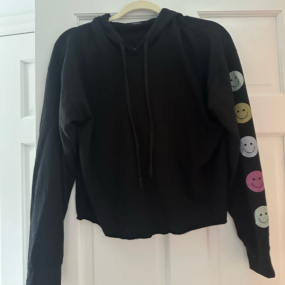 Women’s Twenty 5a Smiley Black Cropped Hoodie Sweatshirt